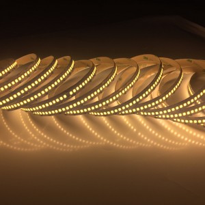 メートルのSMD 2835高ルーメン高輝度12 V LED