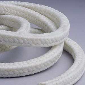 炭素繊維コーナーによる黒鉛充填