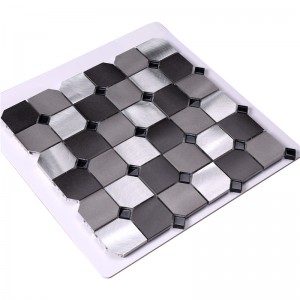 ガラスとALUモザイクハウス前壁デザインタイル