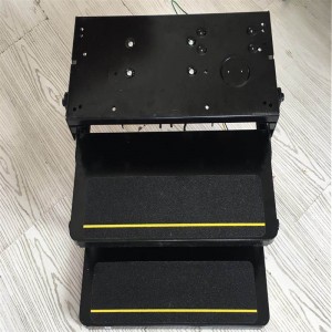 モーターホームと車の電気自動車のrvステップ