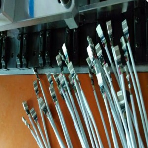 電子工業TB-0526ユニバーサルUV接着剤