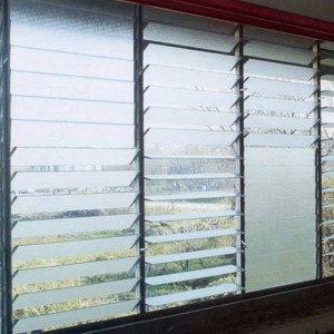 ルーバーグラスブレード