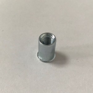 リベットナット