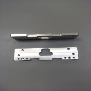 新製品医療機器用CNC機械加工部品