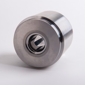 良質の挿入物の炭化物ねじ主要な型の冷たい鍛造材型