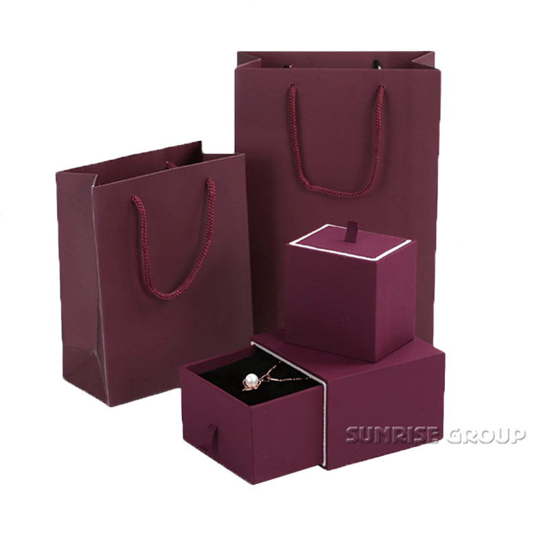 ハンドルが付いている上限の注文のハンドメイドのリング包装の宝石類の紙箱