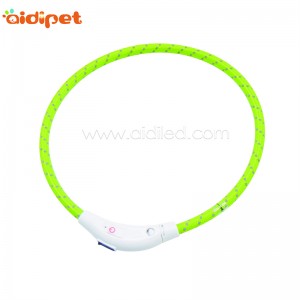 新しいペット用品クリスマスLed犬用首輪反射シルク付き防水ペット用首輪Ledライトアップ使用犬用ギフト