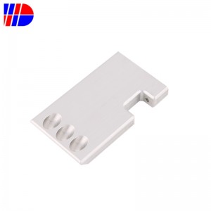 トラクターのためのカスタマイズされたステンレス鋼CNCの機械化の斜めギヤ