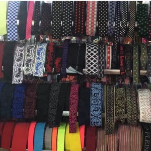 服のための特別なデザインの柔らかいゴムバンド