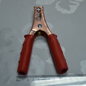 B01バッテリークランプ