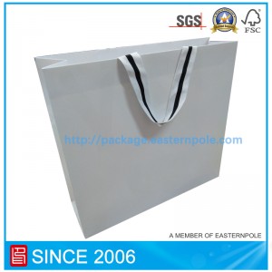 逆さ底の衣類のための豪華なホワイトペーパーバッグ