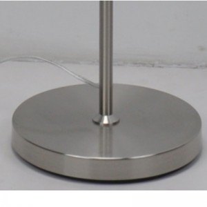 レーザーカットブラックファブリックシェード付きフロアランプ