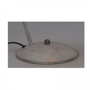 金属シェード調整機能とホワイトブラッシュドゴールドのテーブルランプ