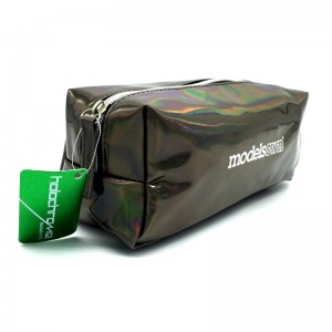 明るいPUバッグ