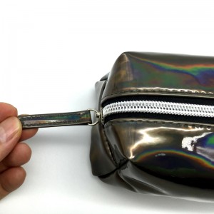 明るいPUバッグ