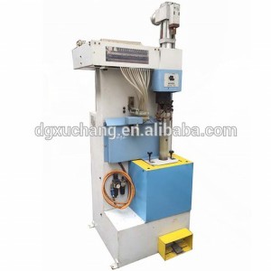 Brustiaの女性の女性のかかとの釘付け靴製造機インド