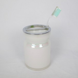 明るい光沢ガラスのバスルームセット