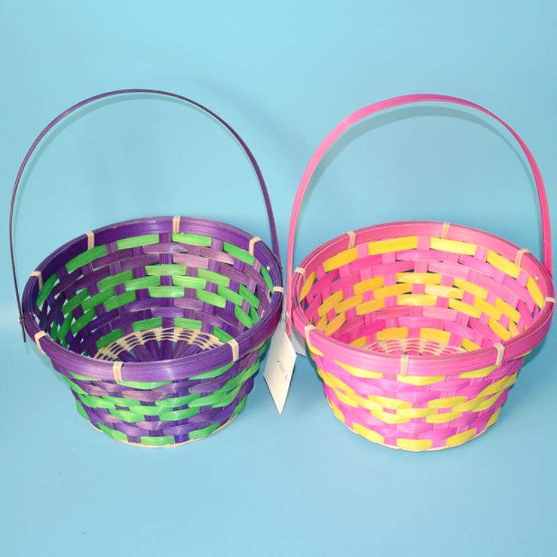 ハンドルとイースターカラフルバスケット