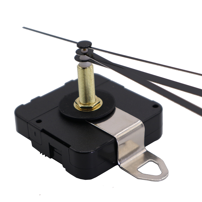 31 mmのステップ水晶クロック運動とHR 749