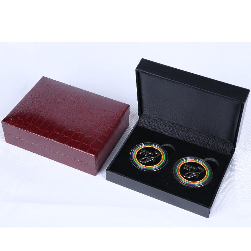 二重コインまたは60 * 100 mmの勲章のためのアイテム・V - 18長方形革のペーパー・ボックスは、mm .120 * 90 * 40、約35 gの重さ