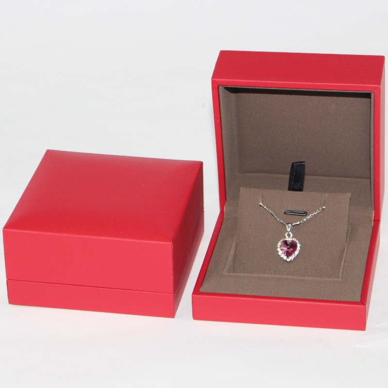 絶妙な宝石包装箱習慣高品質赤宝石ペンダント・ボックス、サイズは、90 * 90 * 45 mmです