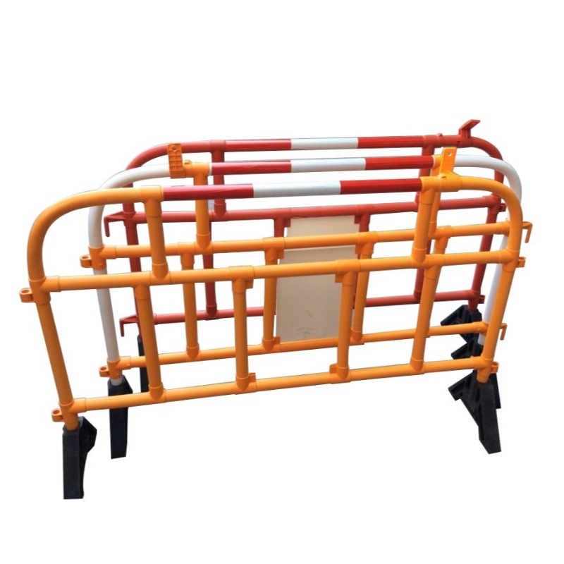 コンサート、スポーツイベント、パレードプラスチックバリケード用歩行者バリアPVC駐車場バリア車両道路バリア