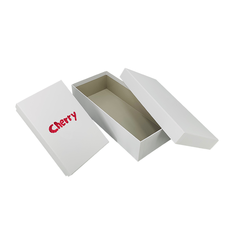 ミニシャンパンと光沢のあるウェディングワインボックスのボックス