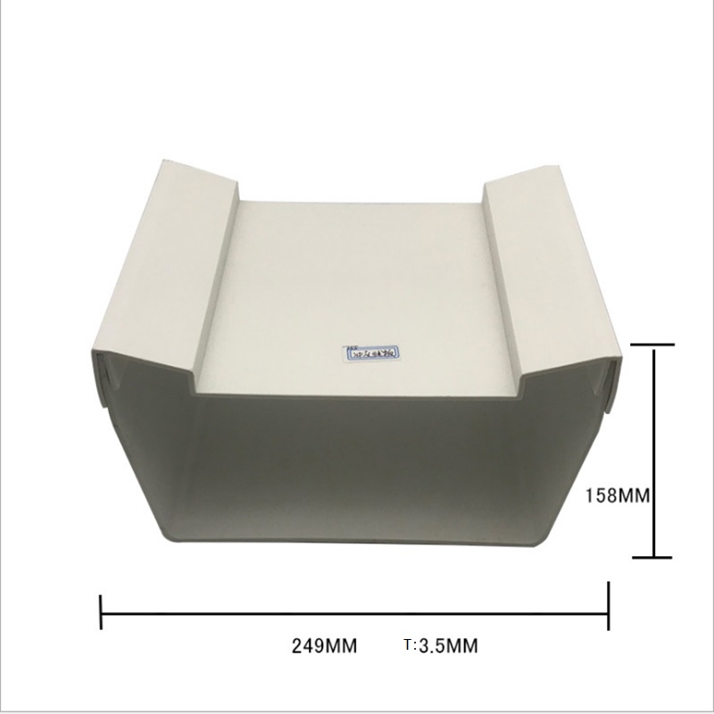 カスタムPVCのプラスチックプロファイルの押出スクエアパイプの滝