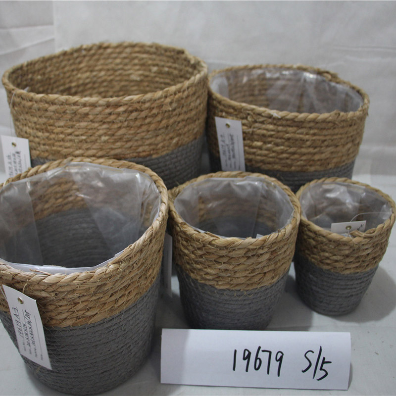 わらガマで作られた天然の手作り植物バスケット