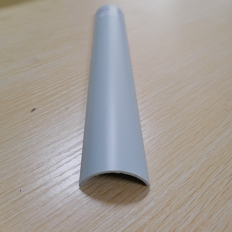 エッジ保護のためのPVCCチャネル半円pvcパイプストリップpvc押し出しプロファイル