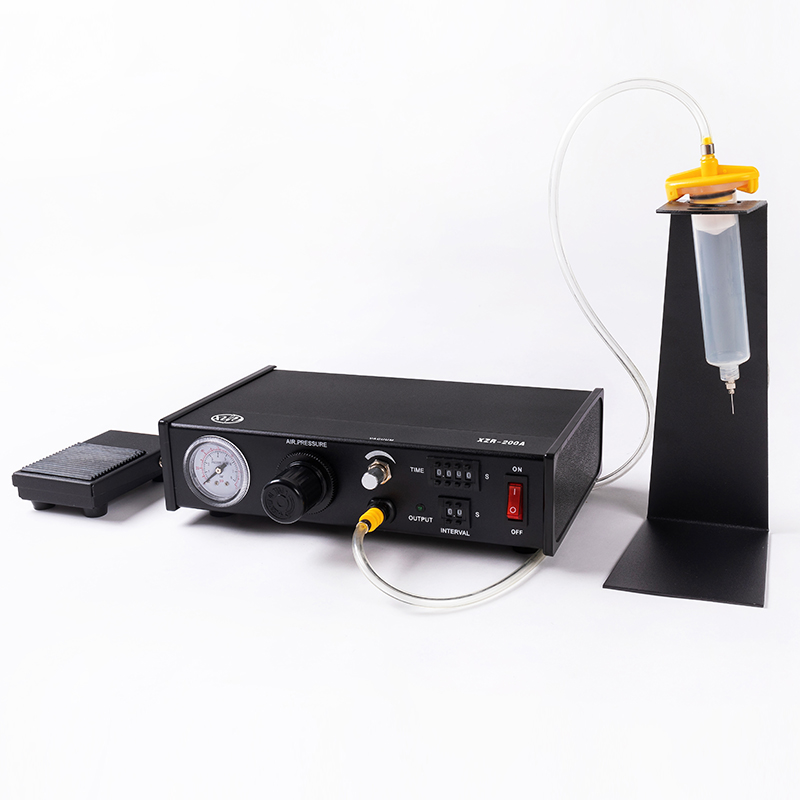 XZR-200A、2倍の作業効率を備えた循環接着剤ディスペンサー