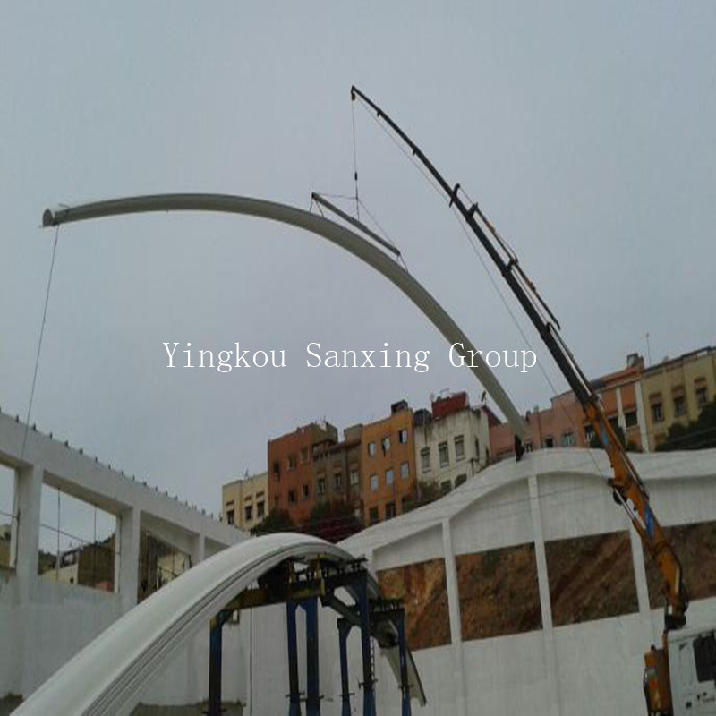 ねじ継手なし桁大スパン屋根製造機