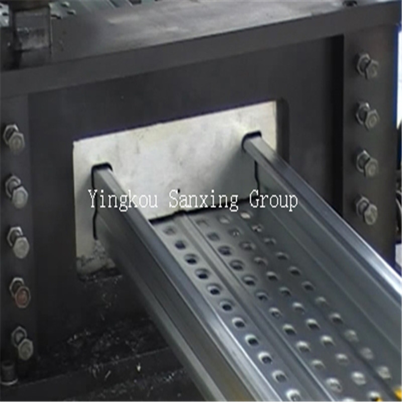 軽量鉄骨構造生産ライン