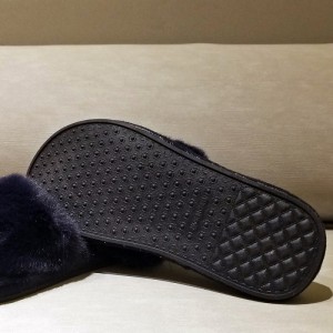 タッセルセータースリッパ