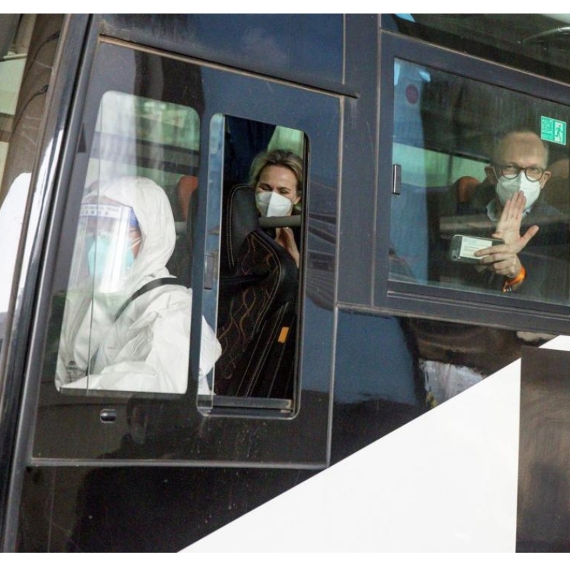 ウイルスの起源のためのチームが武漢に到着する