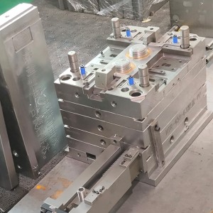 プロのプラスチック医療製品医療カバープラスチック射出成形金型製造