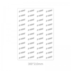 カッティングプロッターマシンで11インチ以内にカットされたiPadmini 2TPUフィルムのテーブルサイズユニバーサルカッティングフィルム