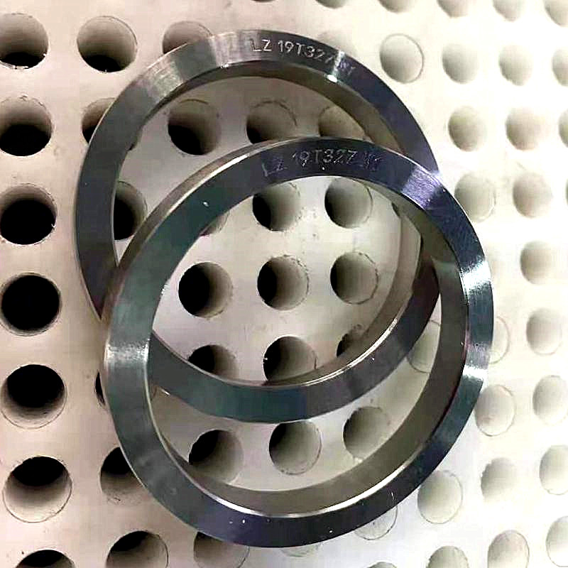 中古製造ニッケル合金718（4）中の細かい等軸微細構造