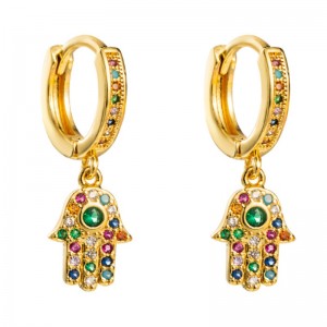 銅マイクロインレイドカラー宝石イヤリング女性ヨーロッパとアメリカンスタイルのトレンドパーソナリティパームイヤリング冷たい風ネットレッドイヤージュエリー