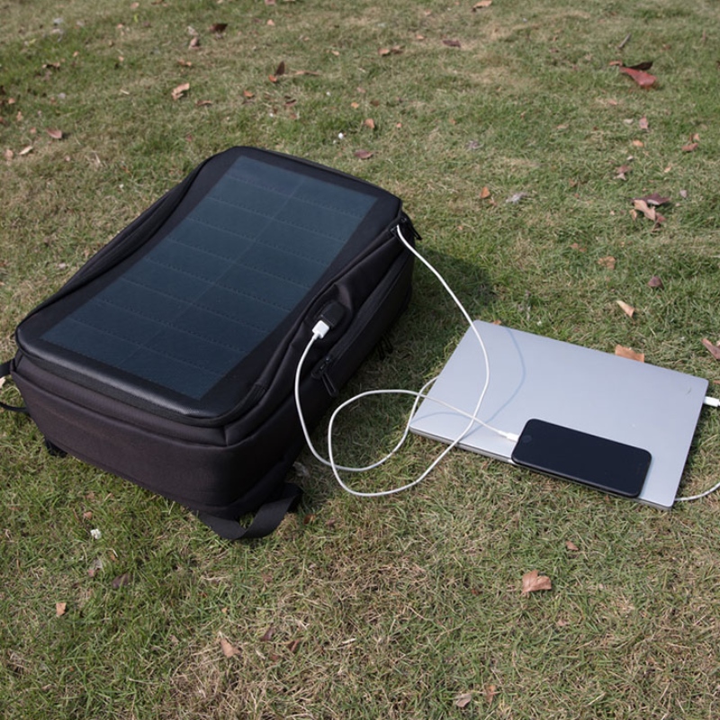 太陽充電バックパックソーラーパネルノートパソコン