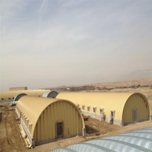 軍のキャンプの兵舎