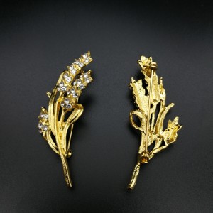 ゴールデンオムギブローチ