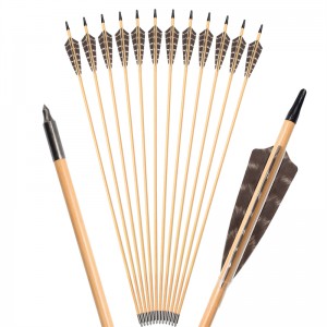 羽のアーチリーの伝統的な弓の撮影を持つ屋外117027-01 OD9mm 30inch木の矢印