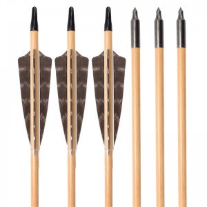 羽のアーチリーの伝統的な弓の撮影を持つ屋外117027-01 OD9mm 30inch木の矢印