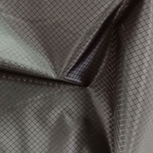 リサイクルウインドブレーカー生地