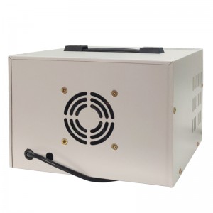 KOMCO AGMは、自動車の純銅充電器12V24Vのインテリジェントバッテリ充電器を高出力で開始して停止します。