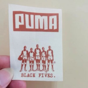 カスタマイズされたカラーラベル洗浄ラベルラベルラベルカスタムメイドカラーラベル布ラベルカスタムメイドの洗浄マーク織りマークラベル