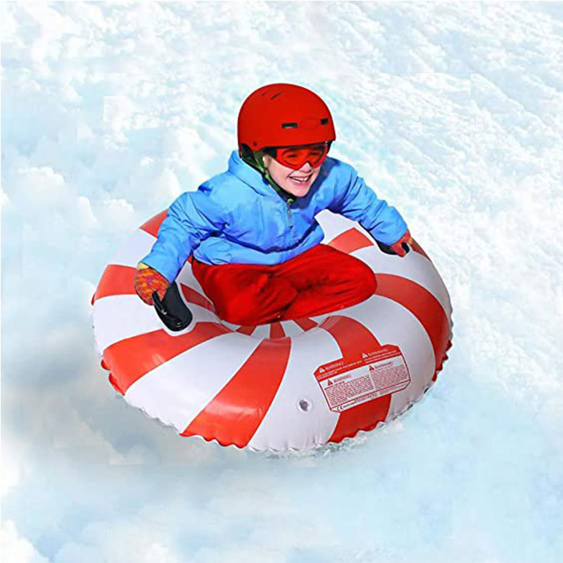 インフレータブルスレッドスノーチューブ、冬のエンターテイメント雪のおもちゃのための子供と大人のための雪のそり