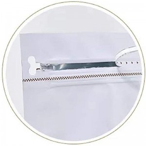 コーヒーは空気バルブ付きのポーチを立てます