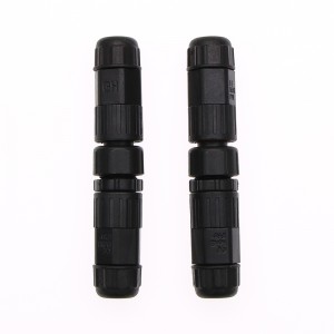 8ピン防水コネクタ